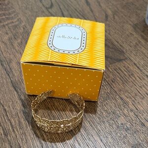 Stella & Dot Intricate Gold Bracelet